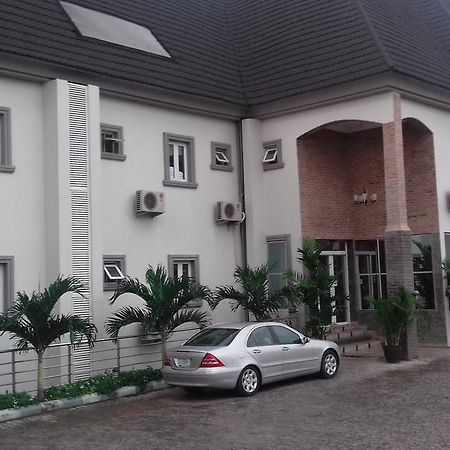 Purple Tulip Hotel & Resorts Abuja Exterior foto