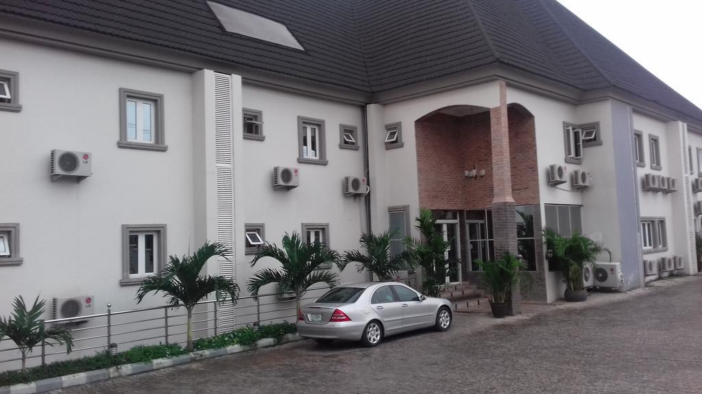 Purple Tulip Hotel & Resorts Abuja Exterior foto